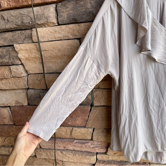 Mela Purdie light gray satin long sleeve ruffle blouse top Women XL - Picture 7 of 10